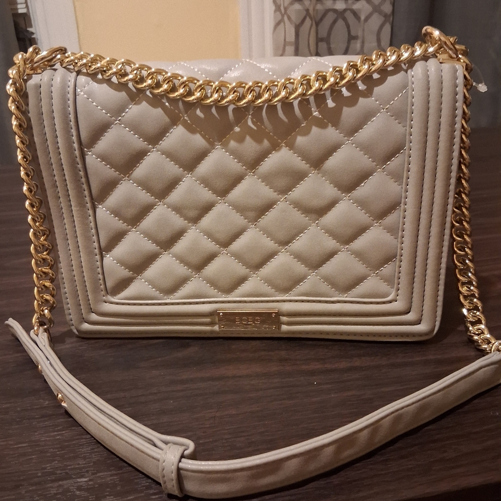 Quilted Chain Shoulder Bag in Cream with Gold Hardware